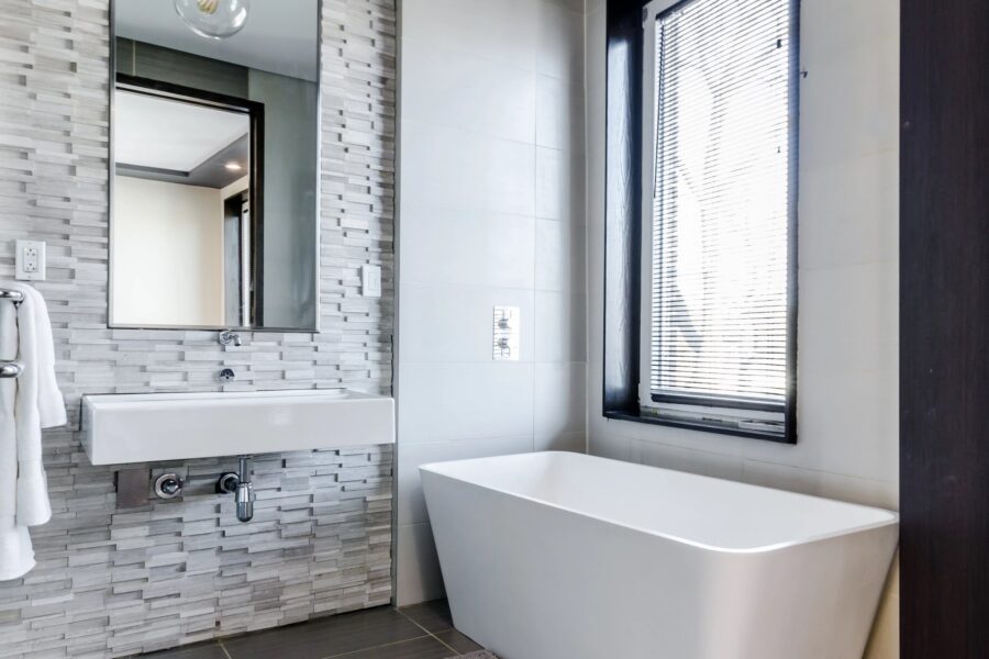 Creative ways to renovate your bathroom