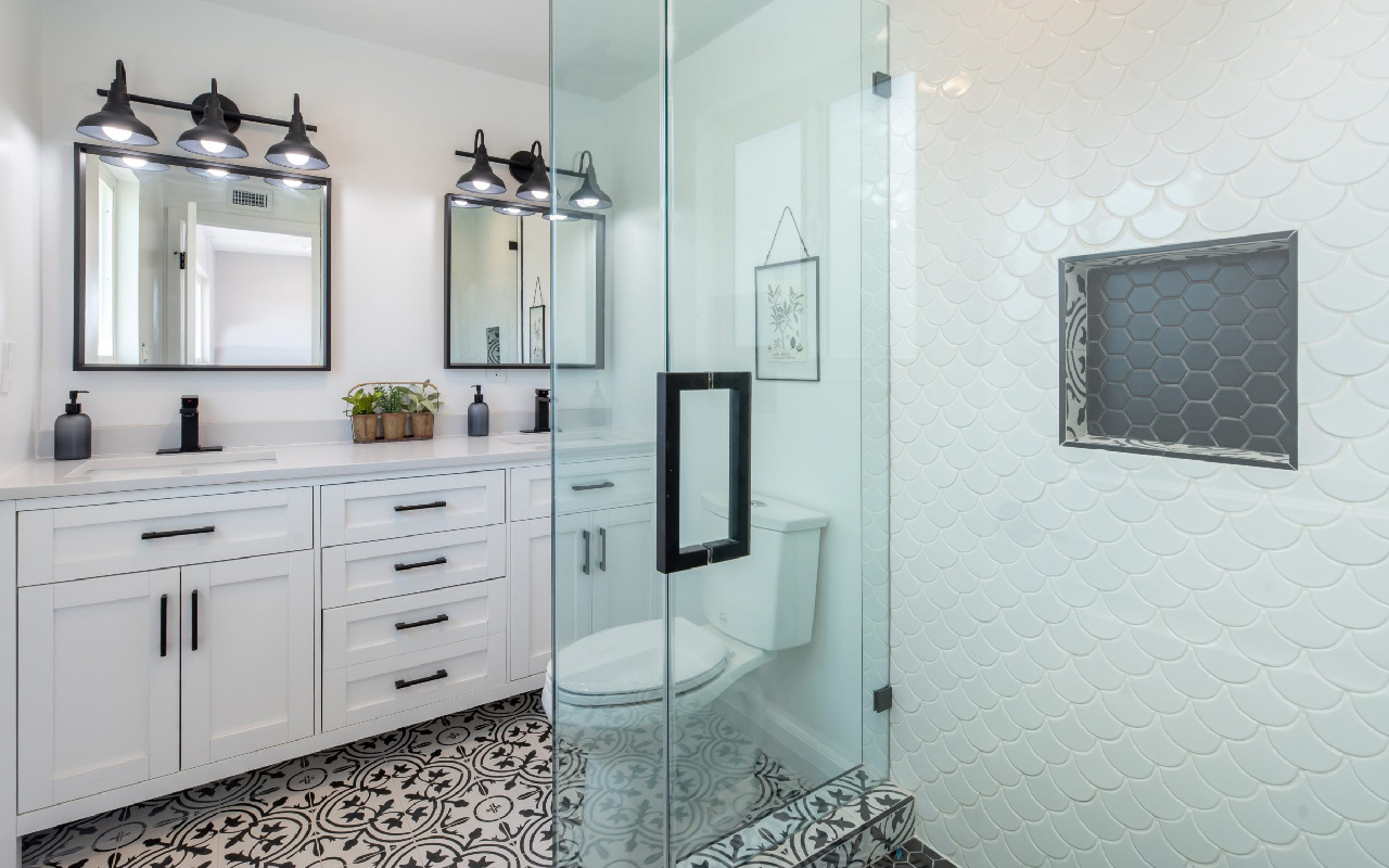How to Maximize Storage in Your Bathroom Remodel with Smart Organization