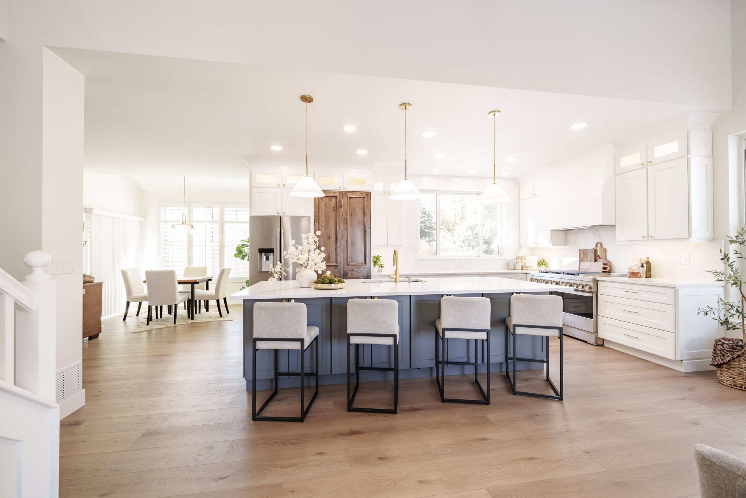 Kitchens Built for Family & Entertaining in 2026: Islands Open Layouts & Smart Storage